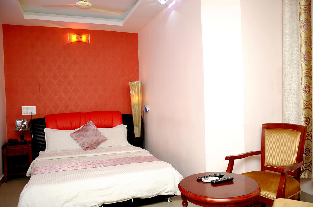 Hotel Kings Kastle Mysore Esterno foto