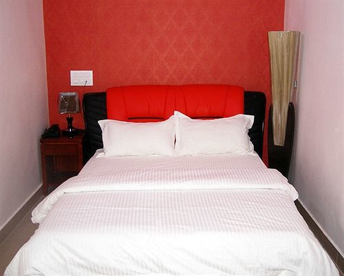 Hotel Kings Kastle Mysore Esterno foto