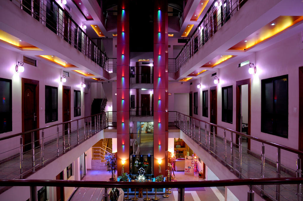 Hotel Kings Kastle Mysore Esterno foto
